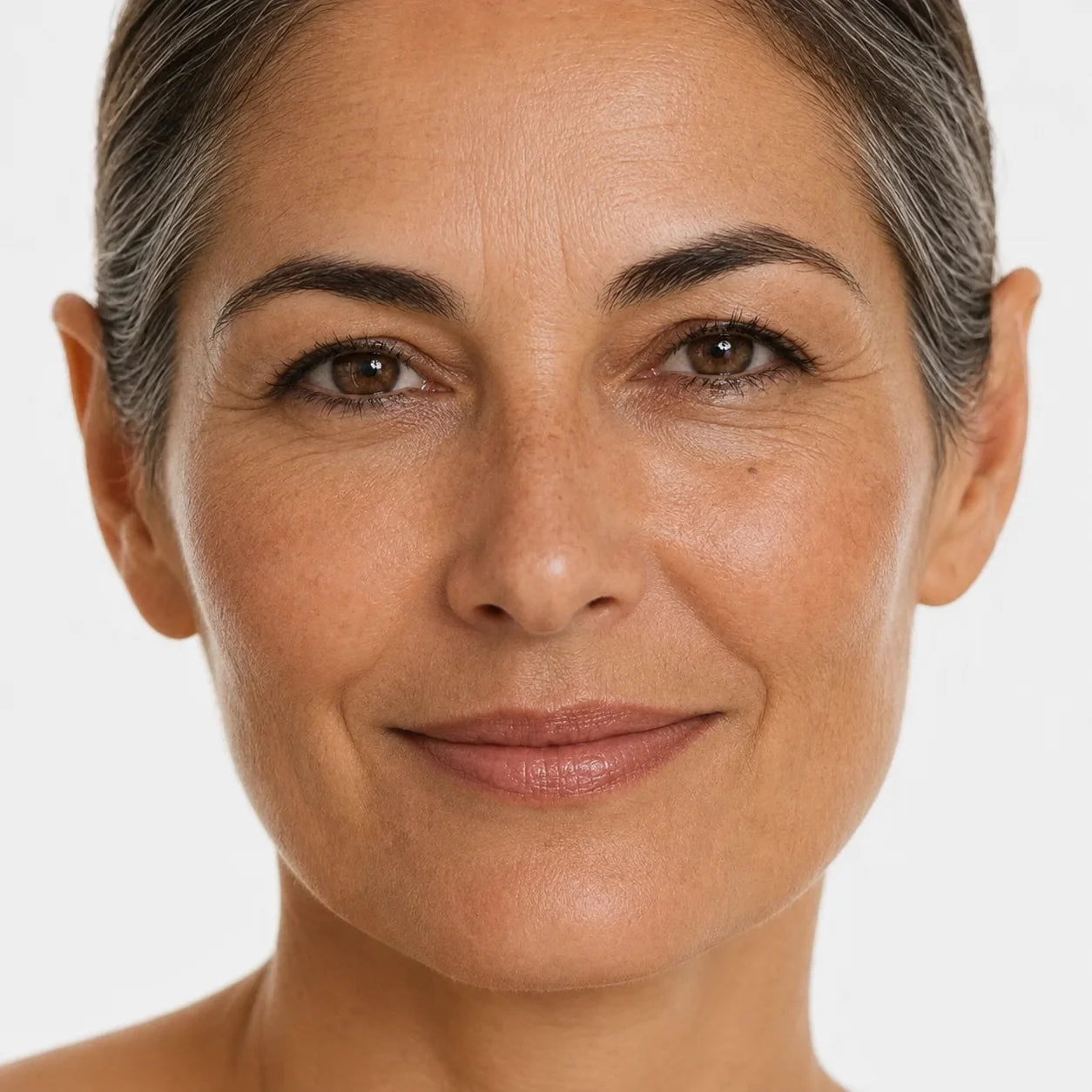 REVIVIA La base de maquillaje que se adapta al tono de la piel